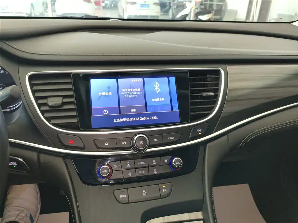 BUICK LACROSSE
