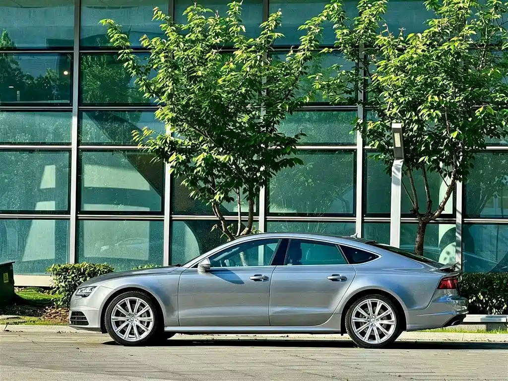 Фото 4 - Audi A7