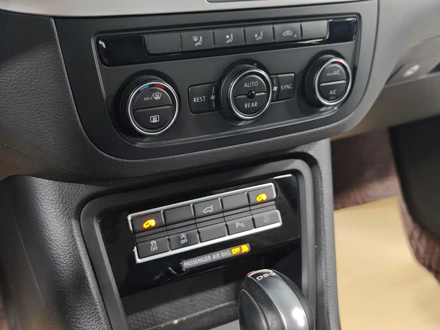 Volkswagen Sharan 2018 380TSI Comfort 7-Seater фото 16