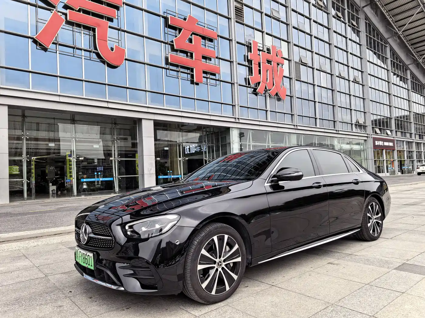 Mercedes-Benz E-Class New Energy 2022 Facelift II E 350 e L Plug-in Hybrid Sedan