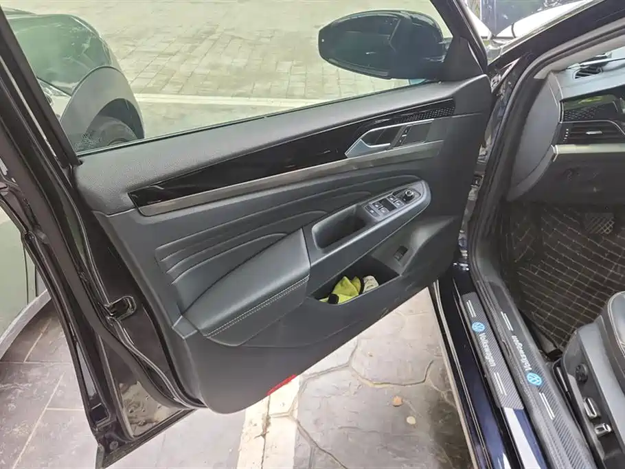 Volkswagen Passat 2020 280TSI Business Edition China VI фото 7