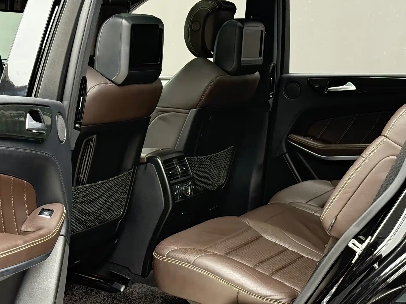 Mercedes-Benz GLS AMG 2016 AMG GLS 63 4MATIC фото 6