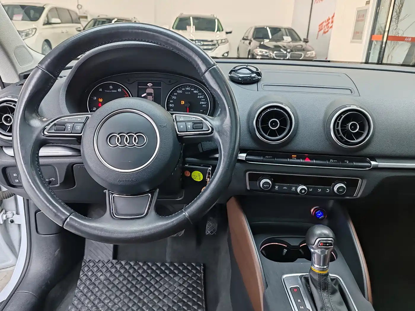 Audi A3 2014 Limousine 35 TFSI Auto Comfort фото 11