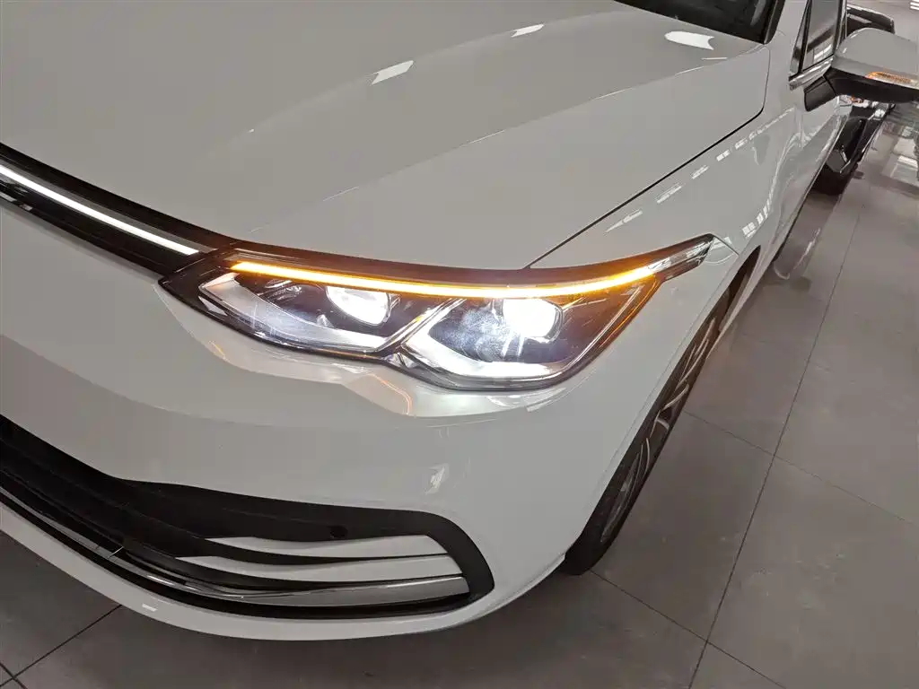 Volkswagen Golf 2021 280TSI DSG Pro фото 24