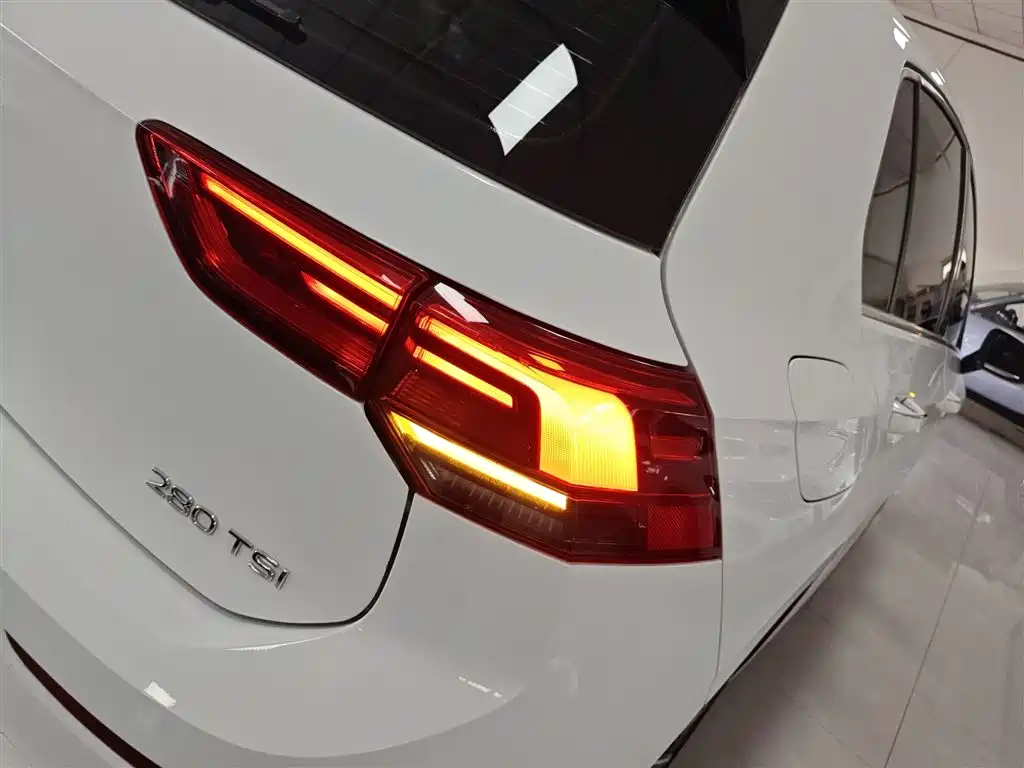 Volkswagen Golf 2021 280TSI DSG Pro фото 8