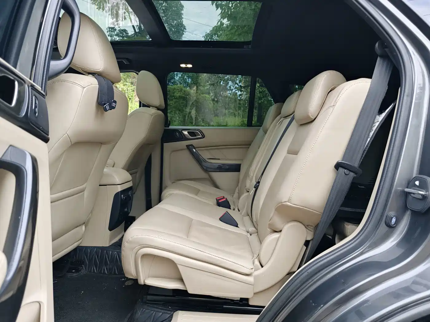 Ford Everest 2017 2017 2.0T Gasoline Automatic 4WD Luxury Edition 7-Seater