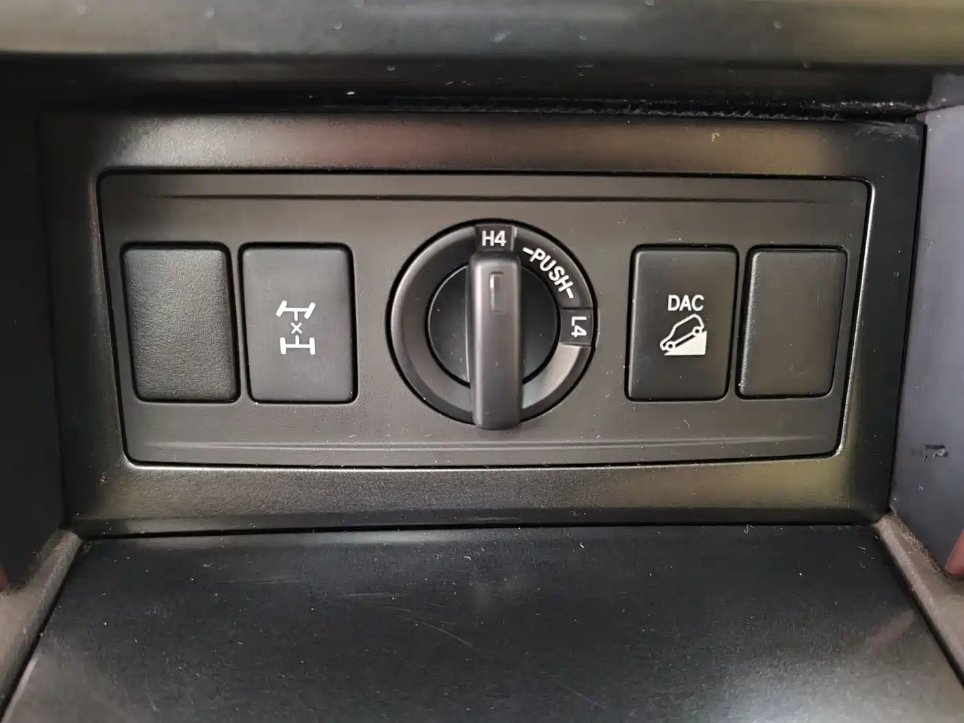 Toyota Prado 2014 4.0L Automatic TX-L фото 13
