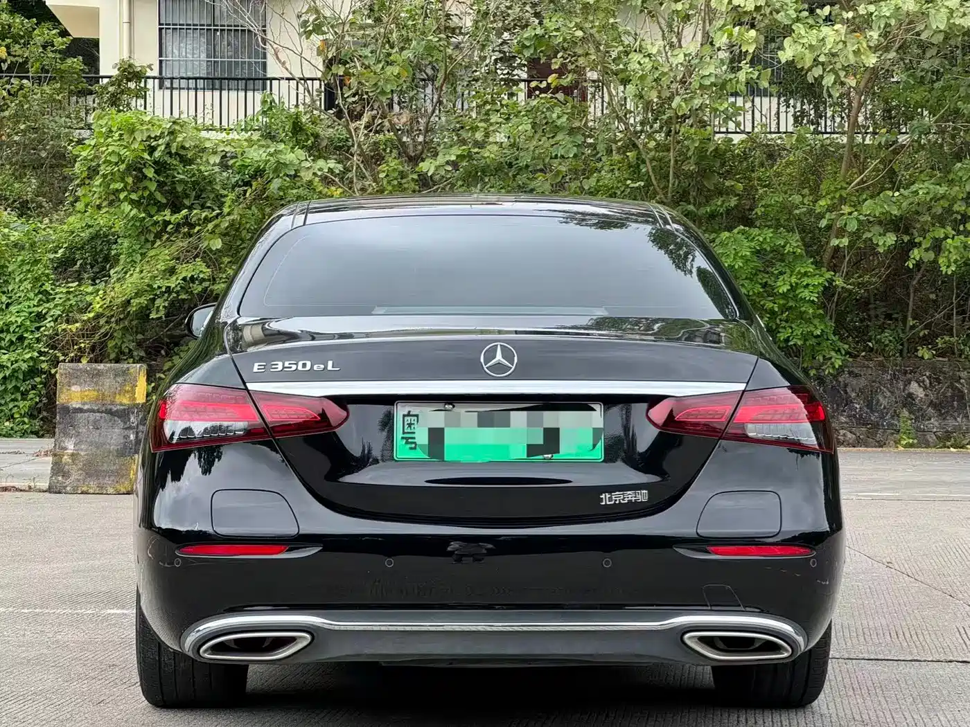 Mercedes-Benz E-Class New Energy 2022 E 350 e L Plug-in Hybrid Sedan фото 4