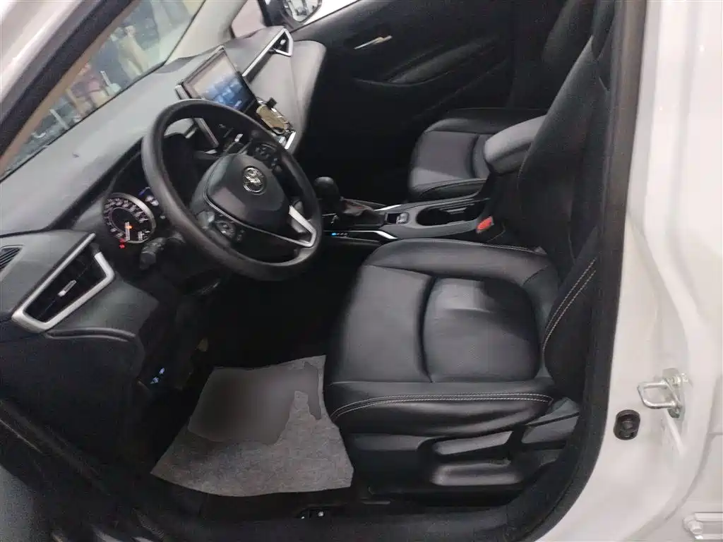 Toyota Corolla 2021 1.2T S-CVT Elite PLUS Edition фото 11