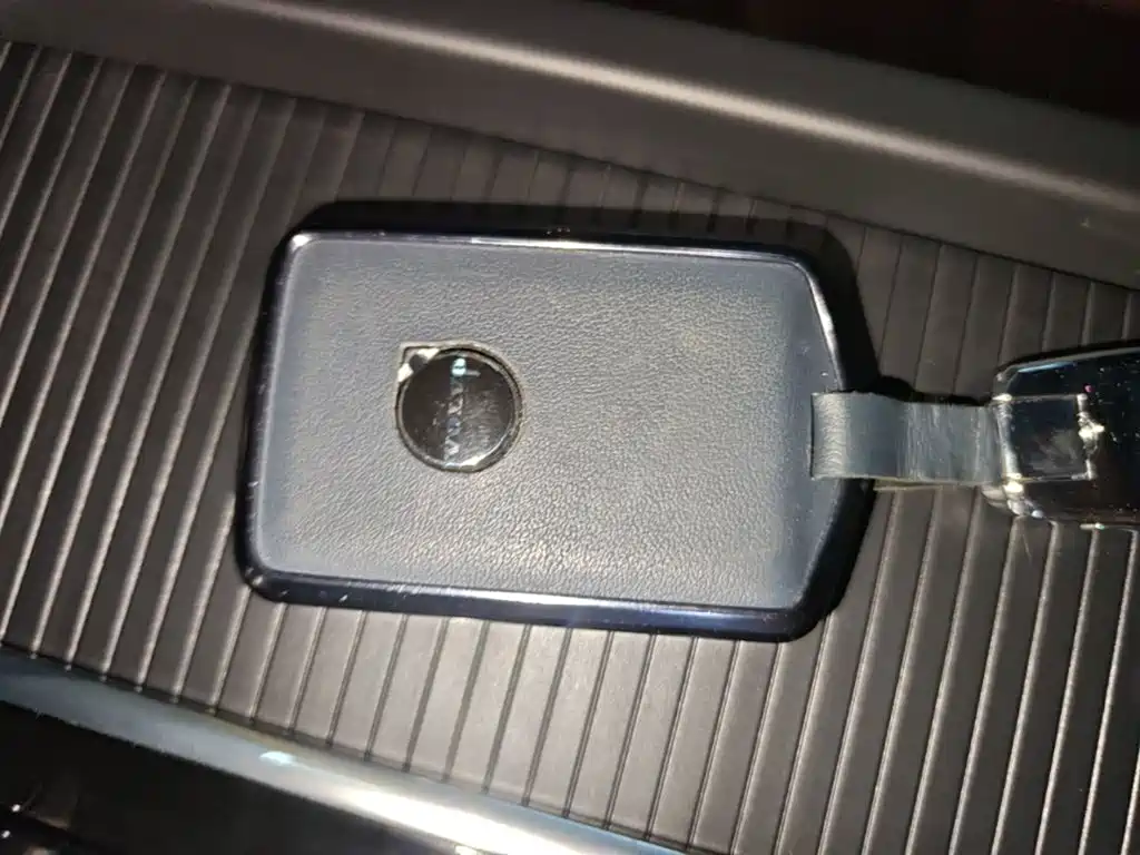 Фото 9 - Volvo S60