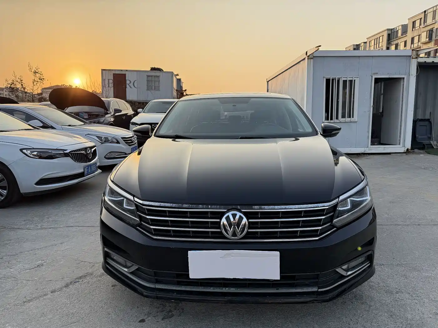 Volkswagen Passat 2016 280TSI DSG Honor Edition фото 2
