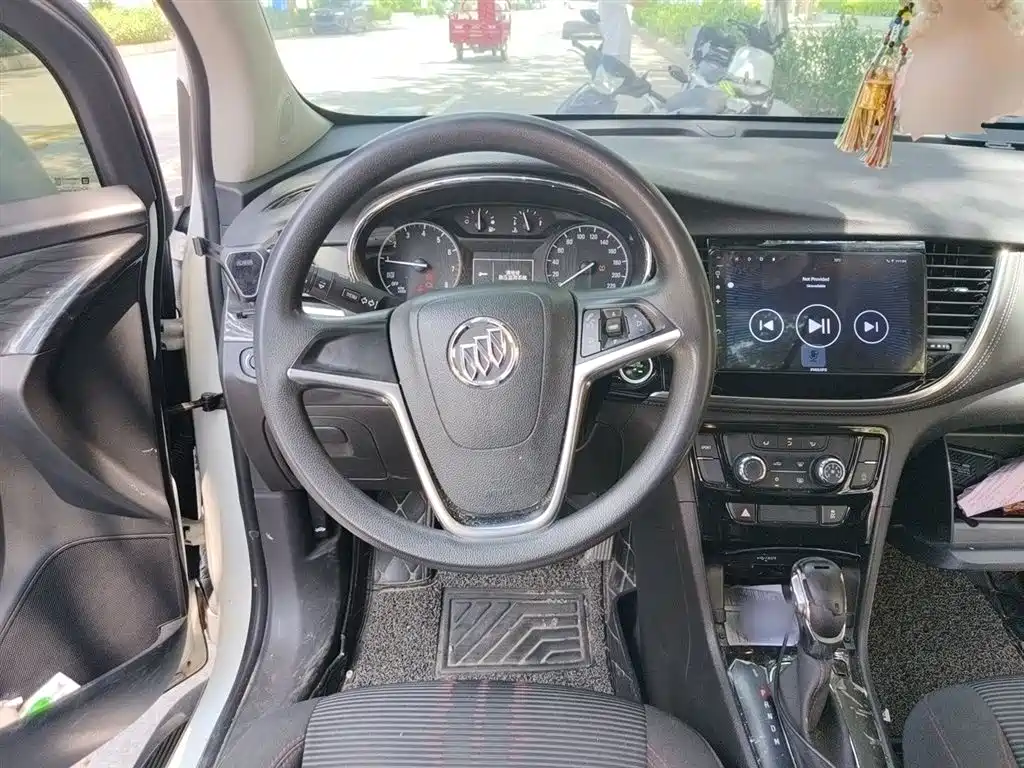 Buick Encore 2017 18T Automatic 2WD Urban Fashion фото 7