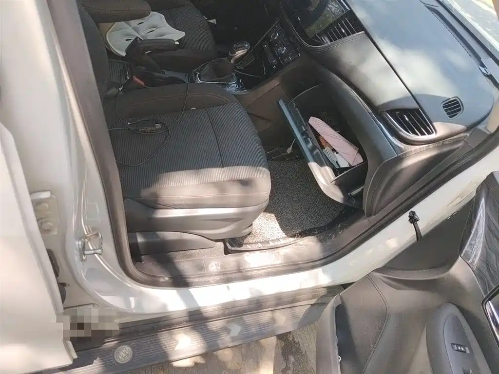 Buick Encore 2017 18T Automatic 2WD Urban Fashion фото 22