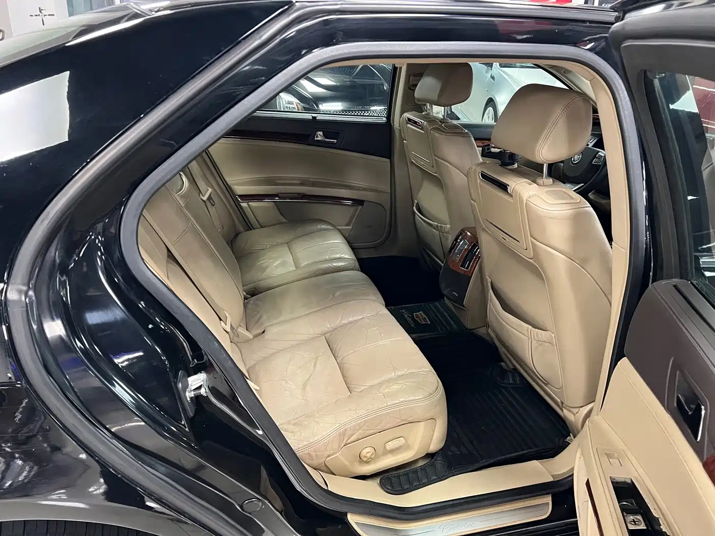 Cadillac SLS 2010 2010 3.6L Flagship