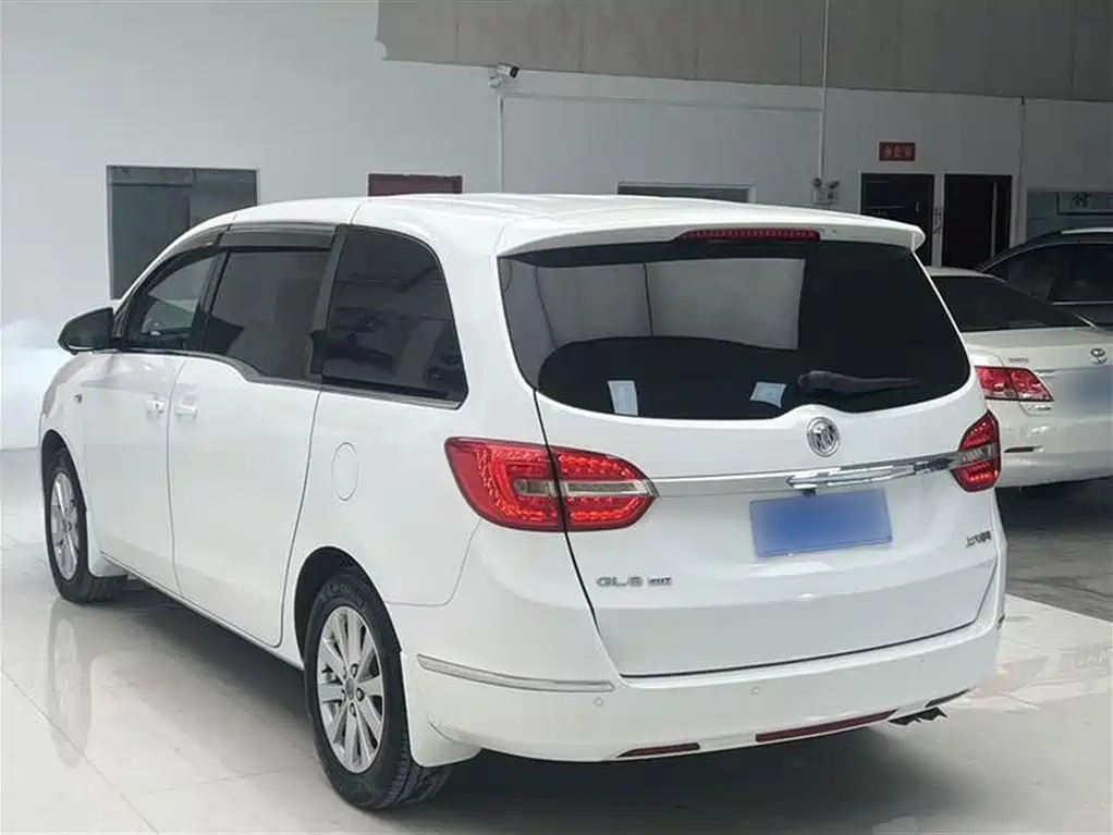 Buick GL8 2018 28T Comfort China VI фото 15