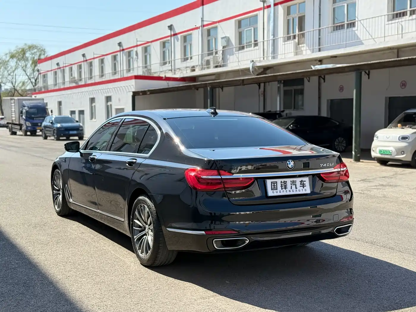 BMW 7 Series 2016 730Li Leading фото 7