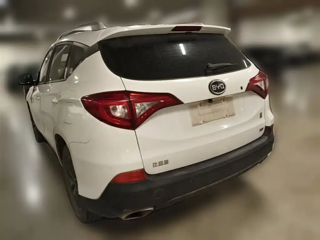 BYD Song 2016 Unrivaled Edition 1.5TID Automatic Leading Edition фото 9