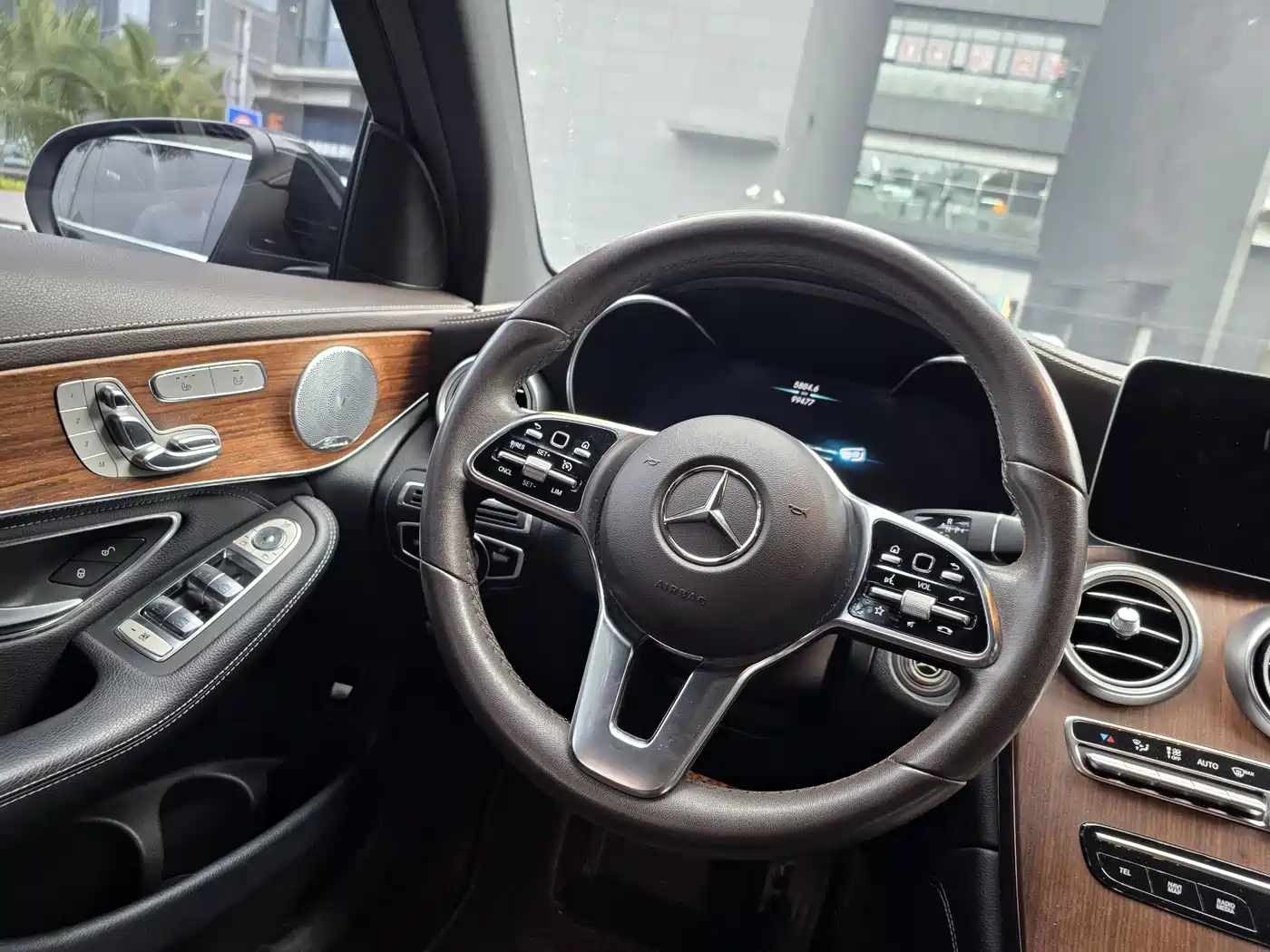 Mercedes-Benz GLC 2020 GLC 300 L 4MATIC Luxury фото 15