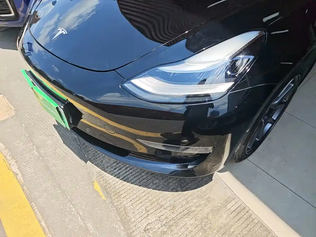 Tesla Model 3 (Import) 2019 2019 Long Range All-Wheel Drive Edition