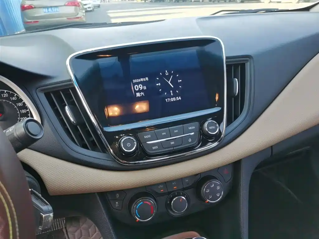 CHEVROLET CRUZE