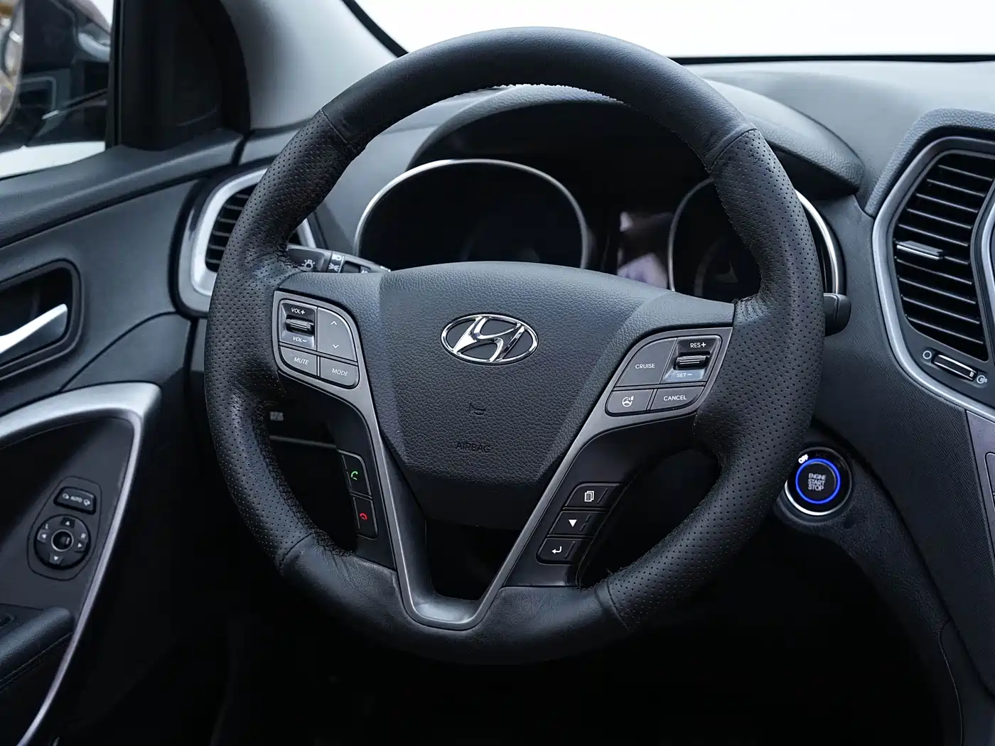 Hyundai Santa Fe 2013 Model 2.4L Automatic 2WD Smart фото 9