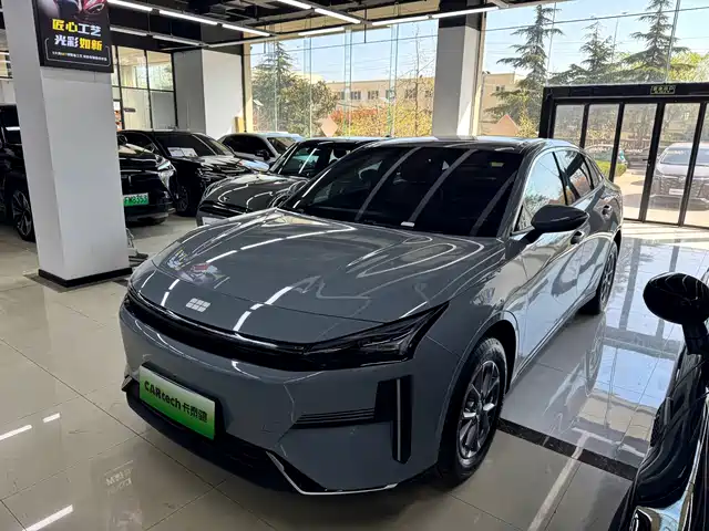 geely-galaxy galaxy-l6