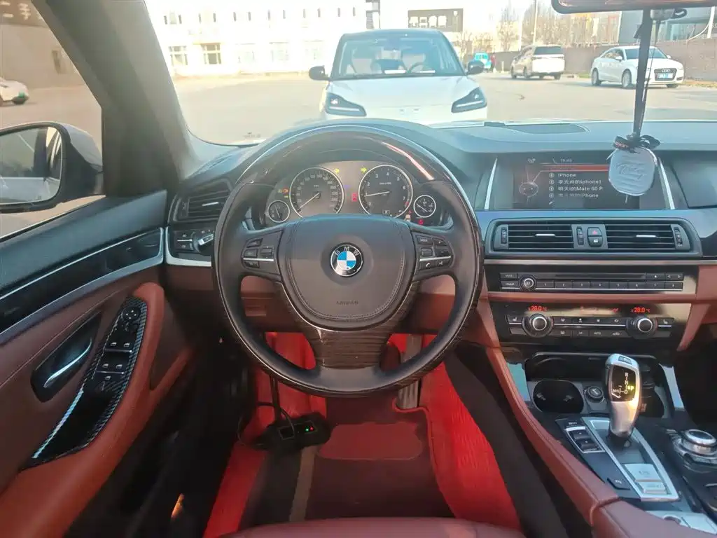 BMW 5 Series 2014 520Li Elegance фото 11