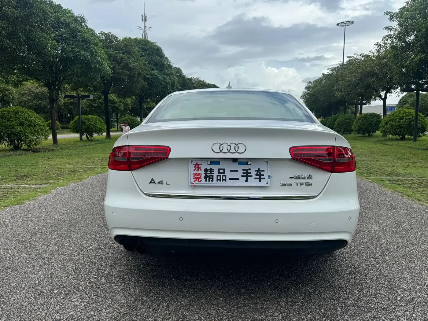 Photo 7 - Audi A4L