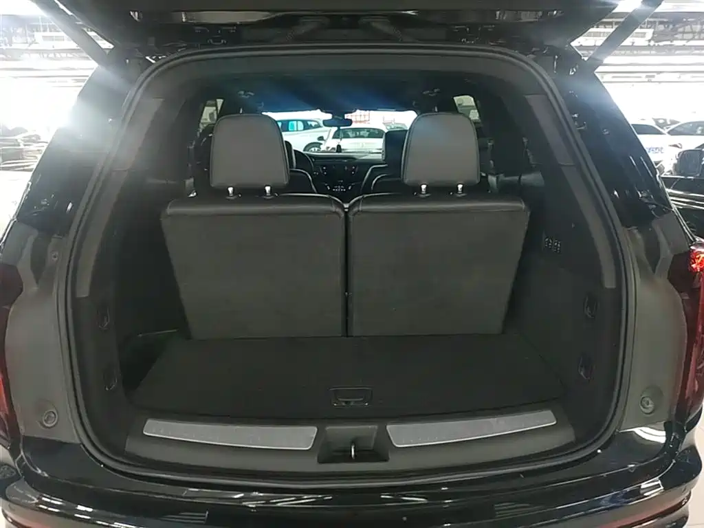 Cadillac XT6 2021 2.0T 6-seater 4WD Luxury фото 19
