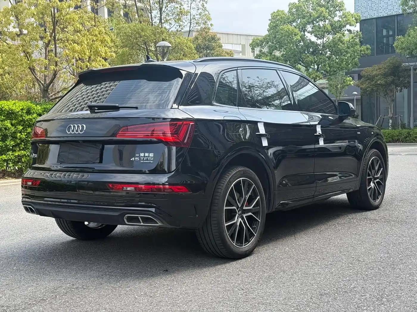Audi Q5L 2023 40T Luxury Dynamic фото 23