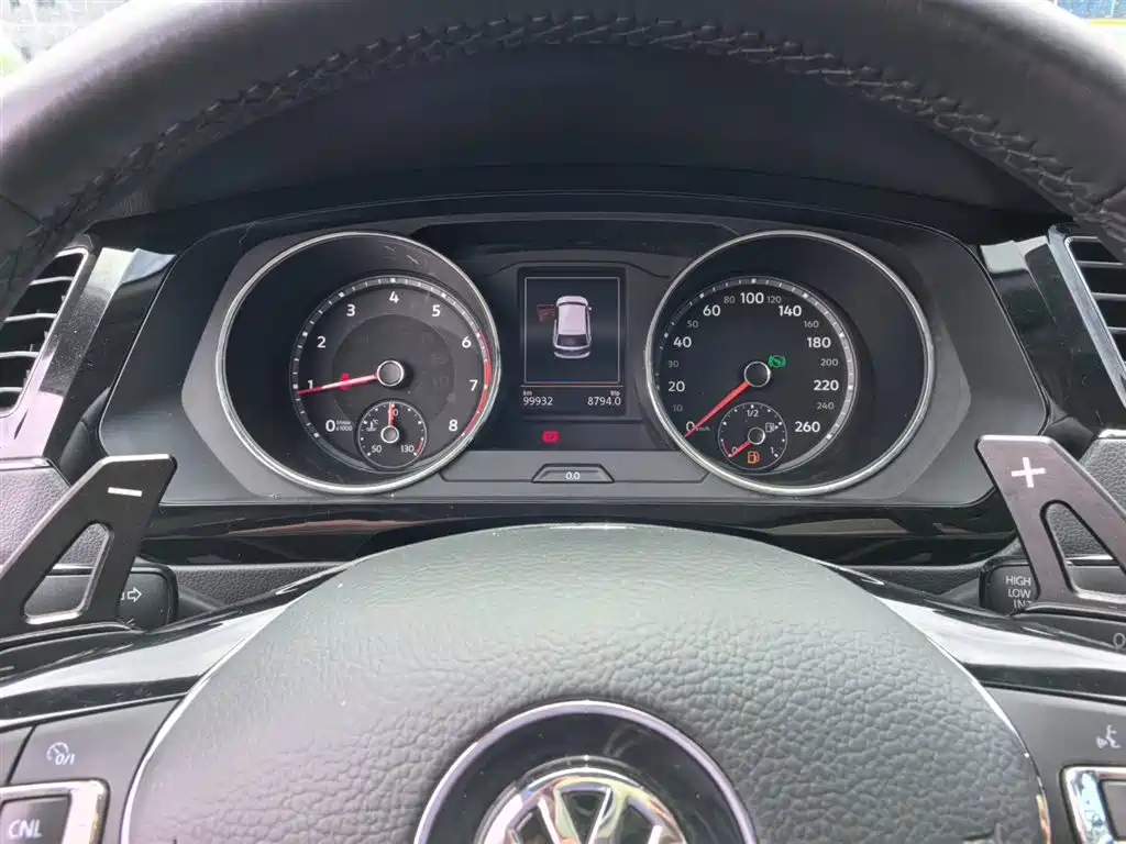 Volkswagen Tiguan L 2019 330TSI Automatic 2WD Panorama Comfort Edition China VI фото 12