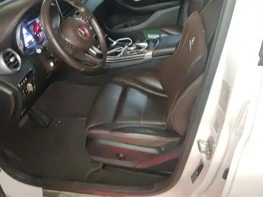 Mercedes-Benz GLC 2016 GLC 300 4MATIC Dynamic фото 9
