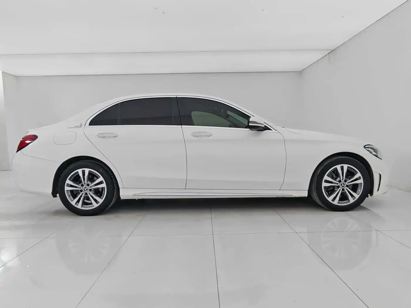 Mercedes-Benz C-Class 2021 C 200 L Fashion Sport Edition фото 21