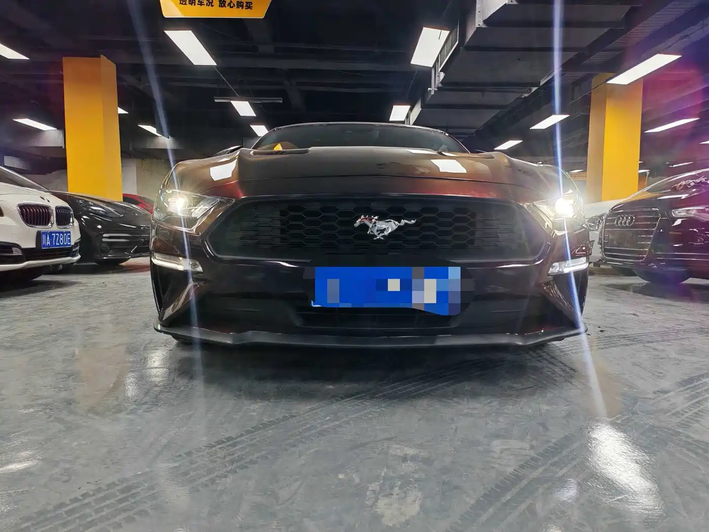 Фото 2 - Ford Mustang