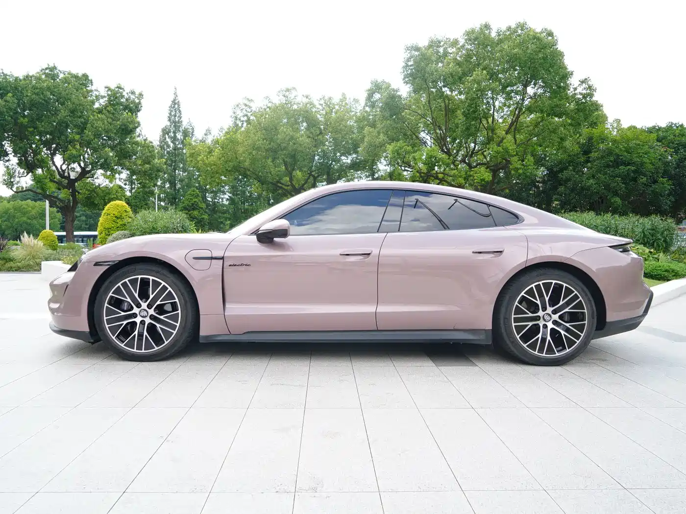 Porsche Taycan 2021 2020 Taycan