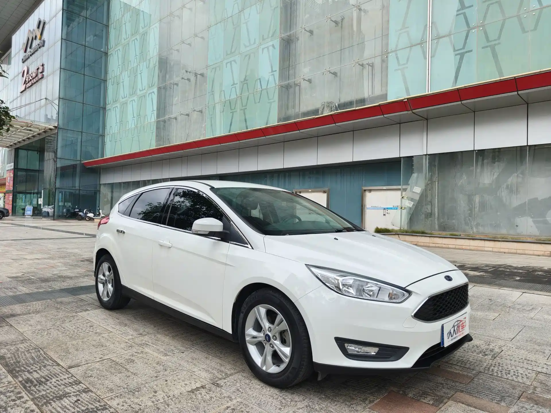 Фото 8 - Ford Focus