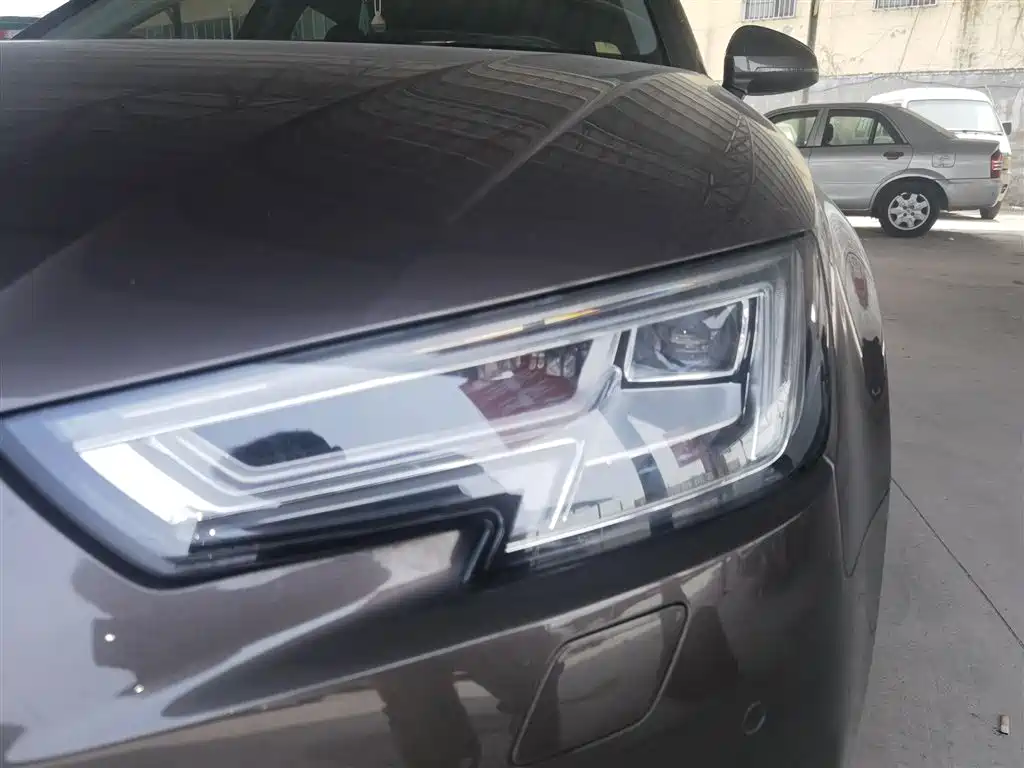 Audi A4L 2017 40 TFSI Fashion Edition фото 18