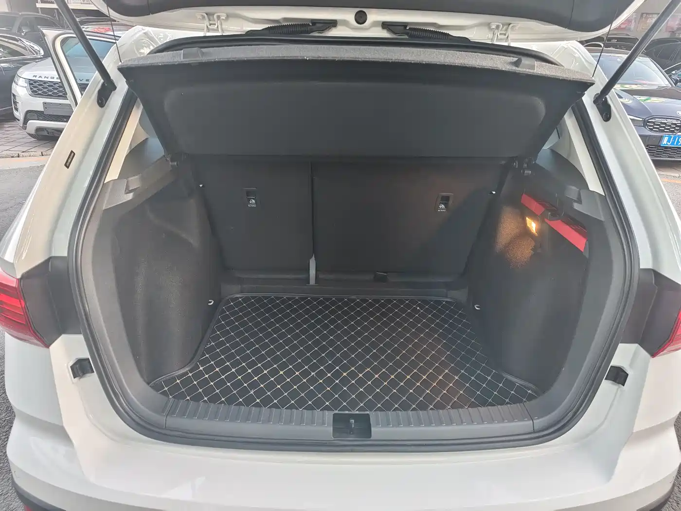 Volkswagen Tharu 2020 Model 280TSI 2WD Luxury Plus China VI фото 13