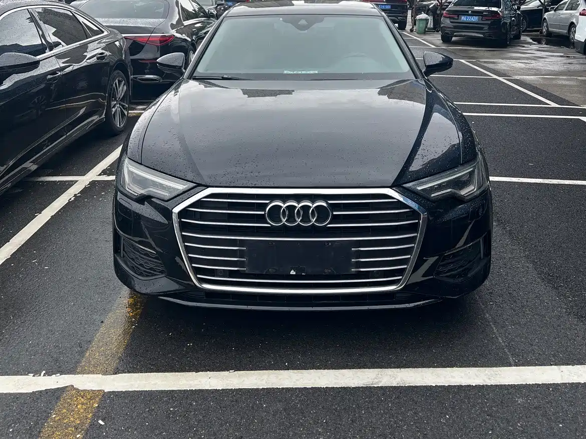 Photo 1 - Audi A6L