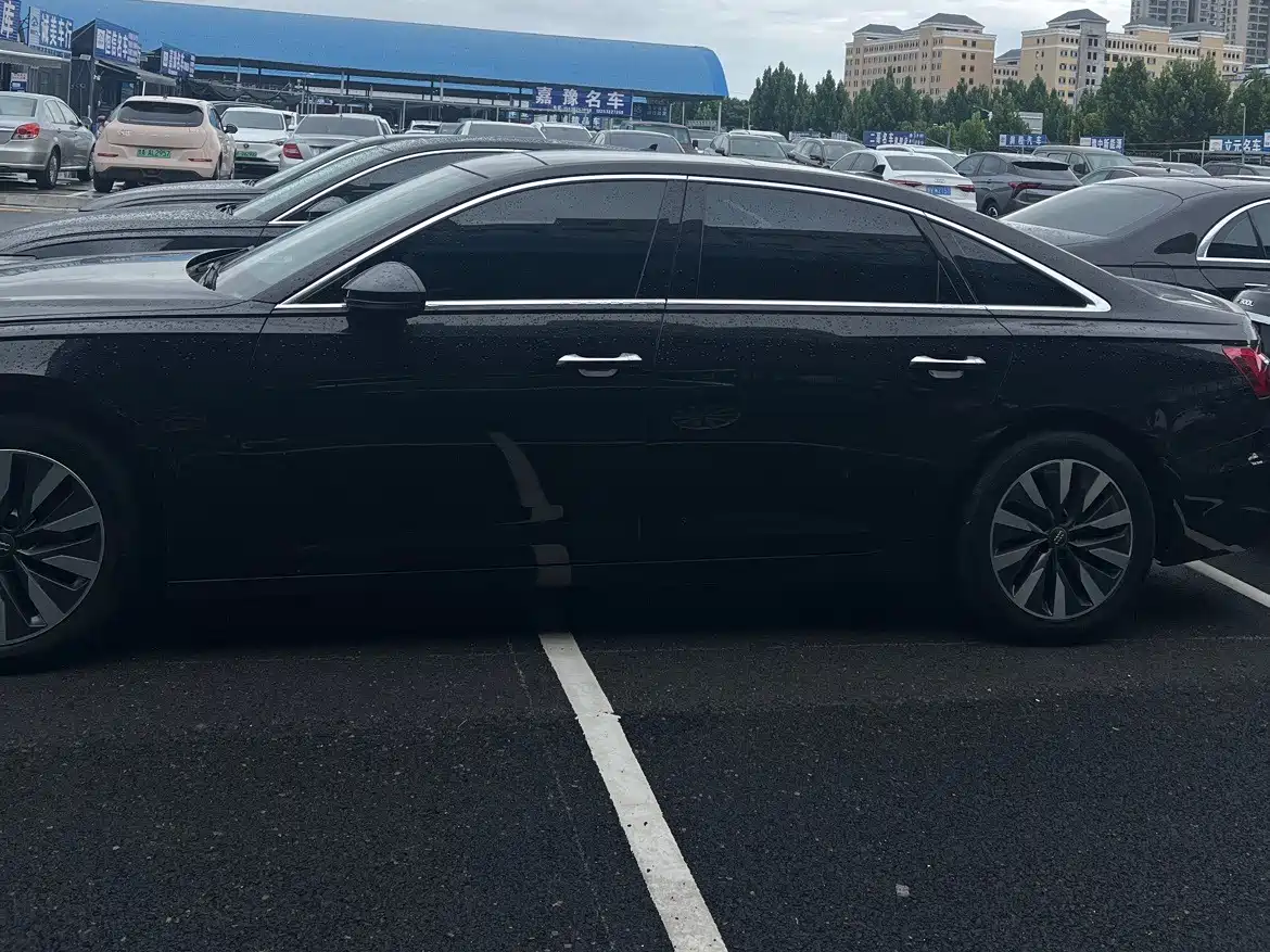 Photo 3 - Audi A6L