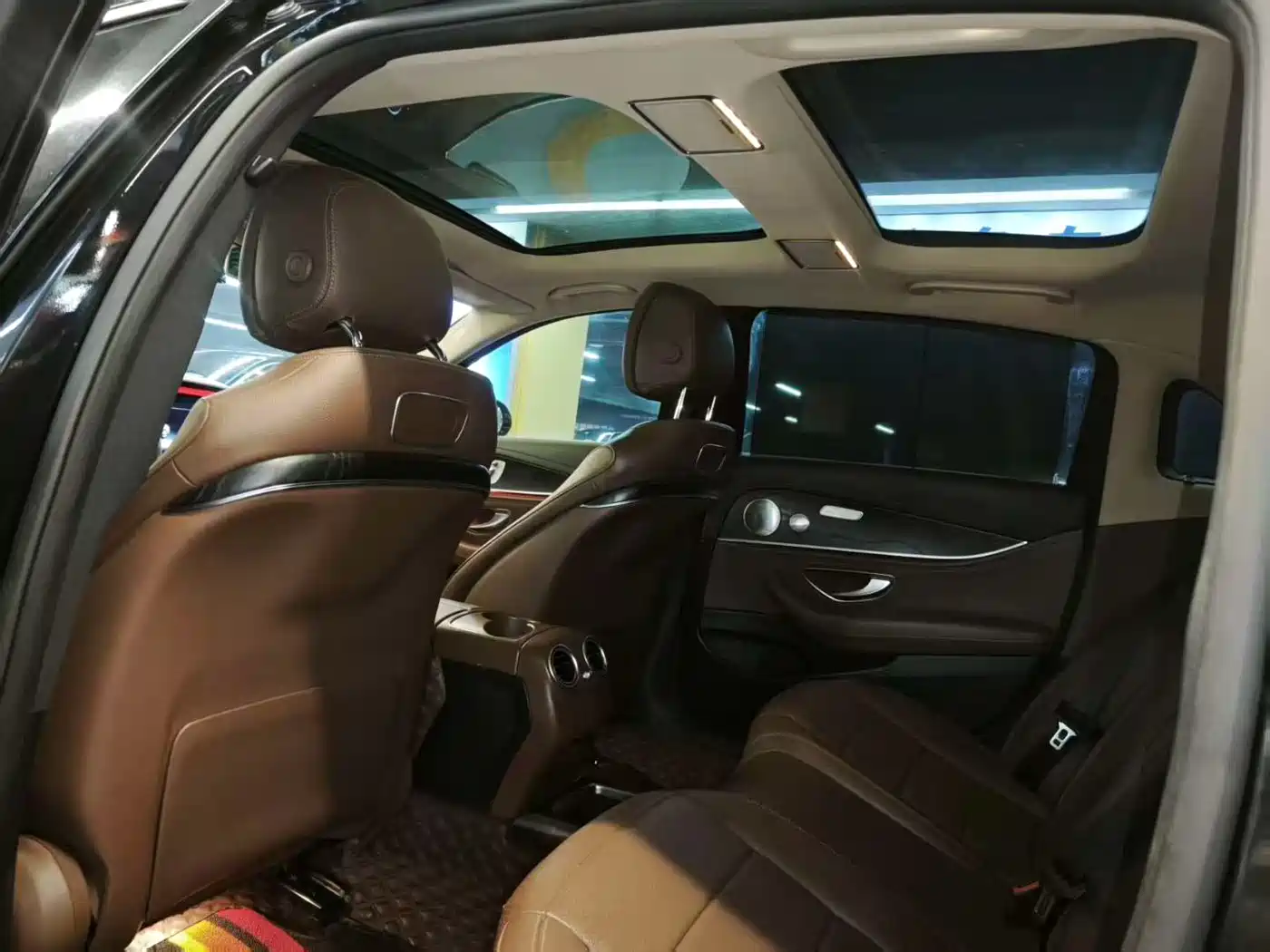 Mercedes-Benz E-Class 2017 E 300 L Luxury фото 5