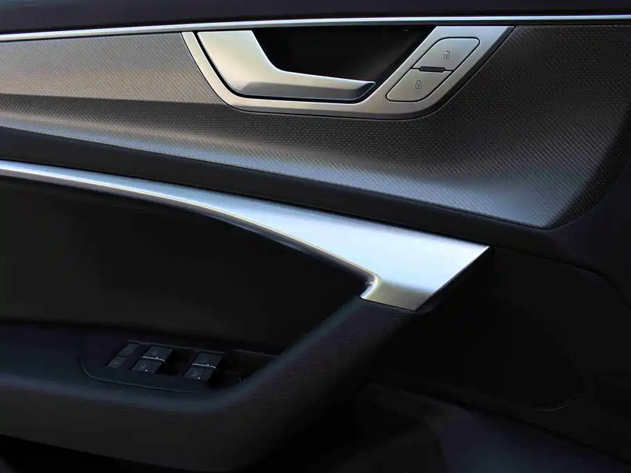 Audi A6L 2024 40 TFSI Luxury Dynamic фото 7