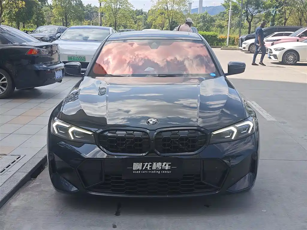 Photo 2 - BMW 3 Series