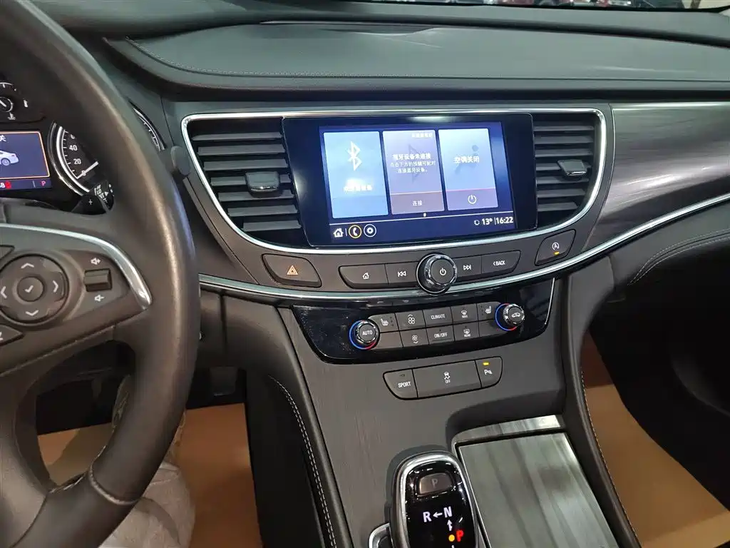 Buick LaCrosse 2022 652T Luxury фото 13