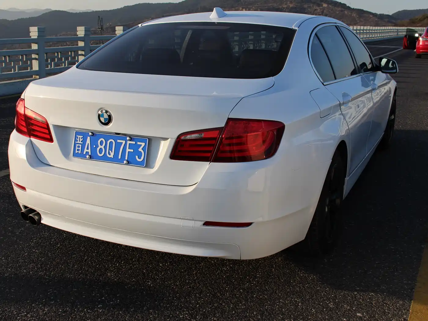 BMW 5 Series 2012 523Li Luxury фото 9
