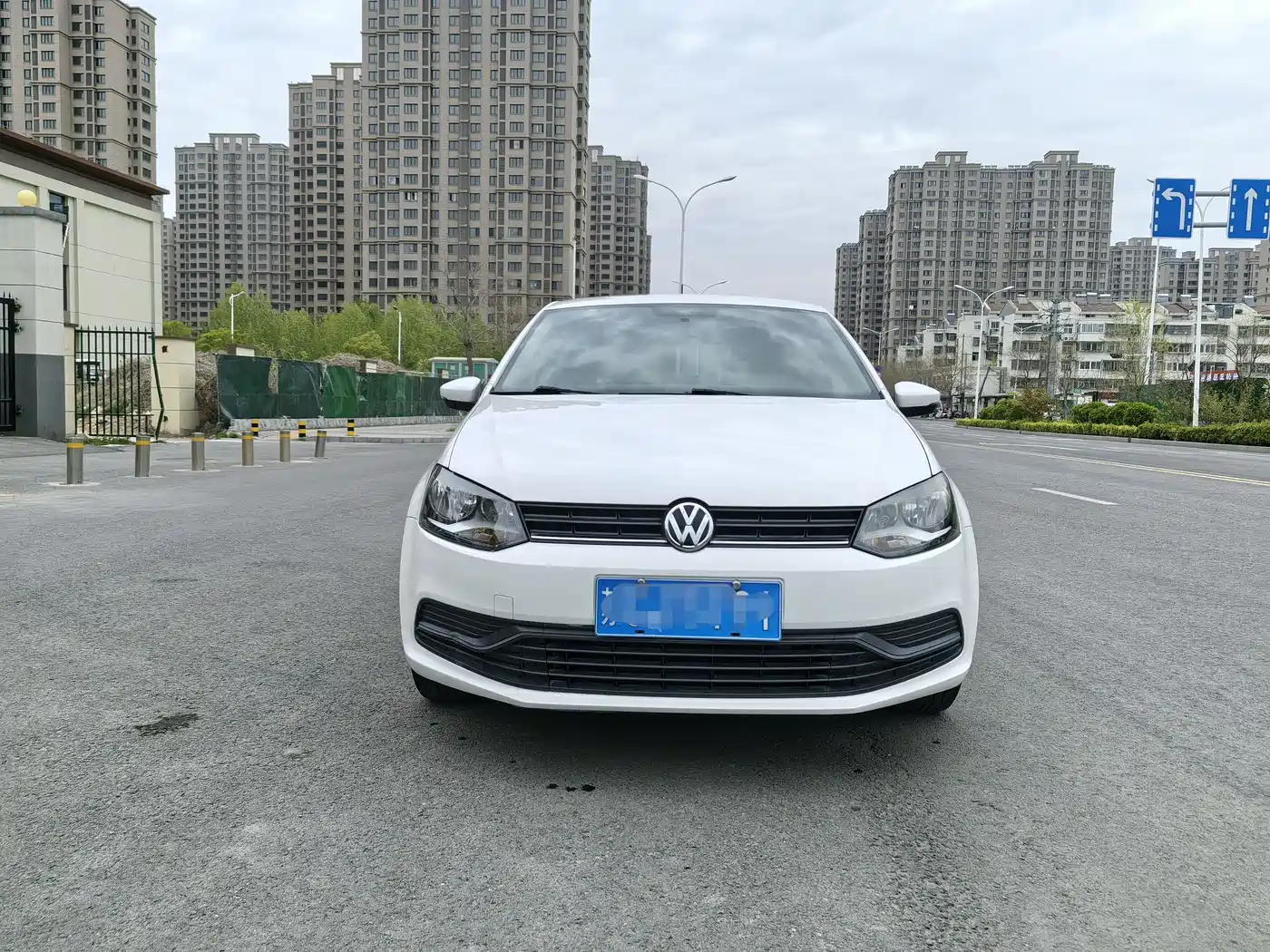 Volkswagen Polo 2016 1.4L Manual Trend фото 2