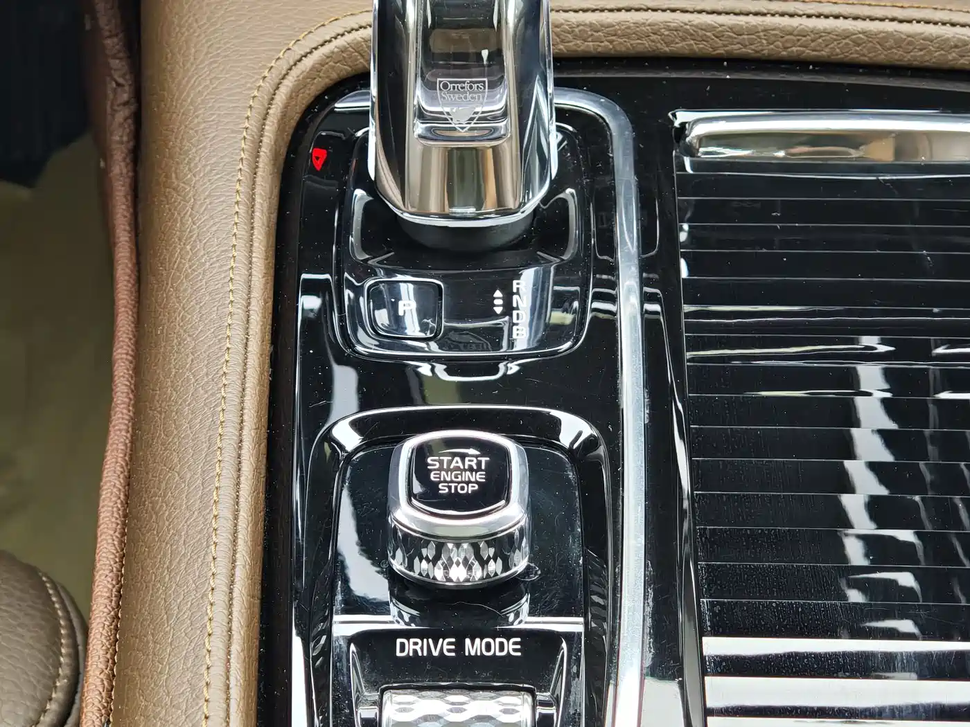 VOLVO S90 PLUG IN HYBRID