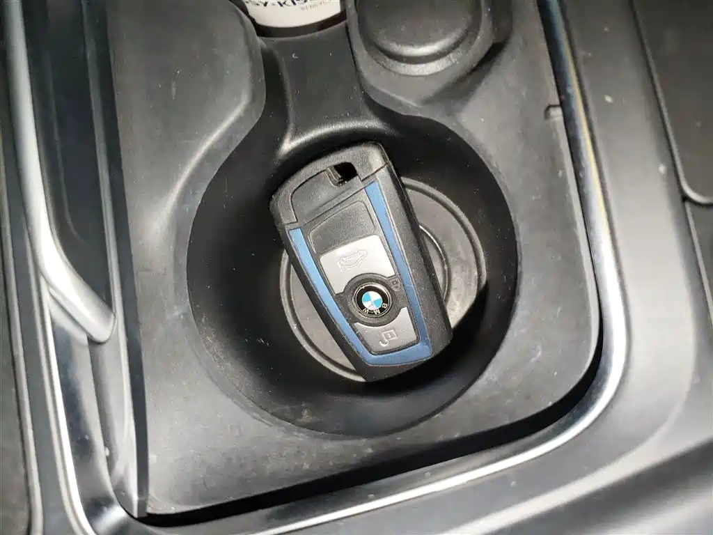 BMW 3 Series 2019 320i M Sport Package фото 9