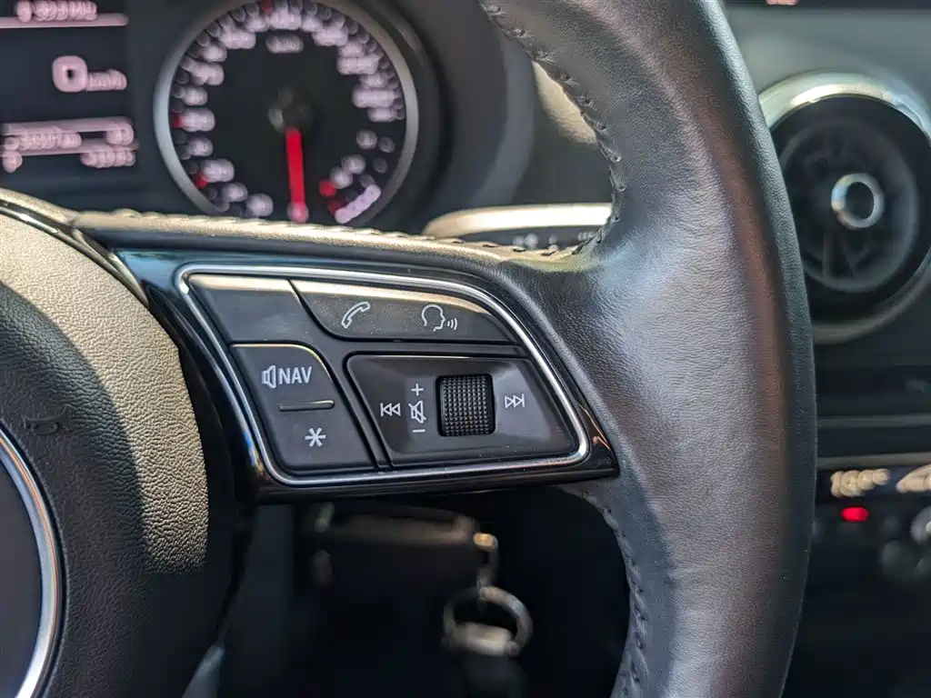 Audi A3 2019 Sportback 35 TFSI Style China VI фото 8
