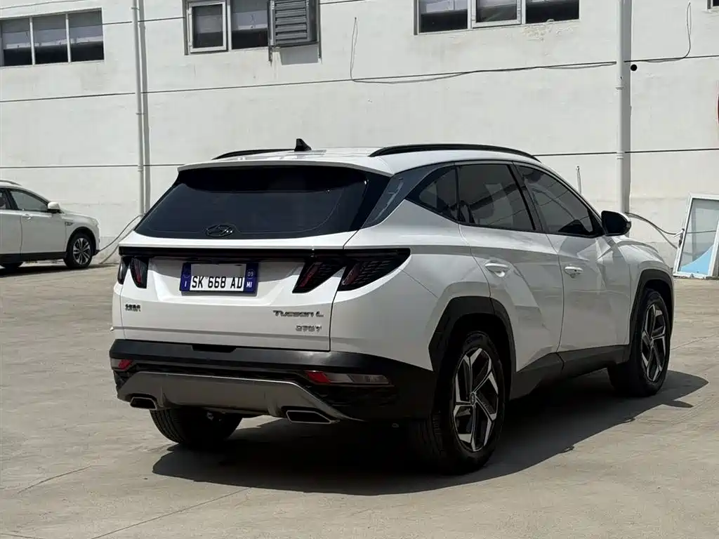 Hyundai Tucson 2023 Tucson L 1.5T Automatic 2WD LUX Premium Edition фото 9